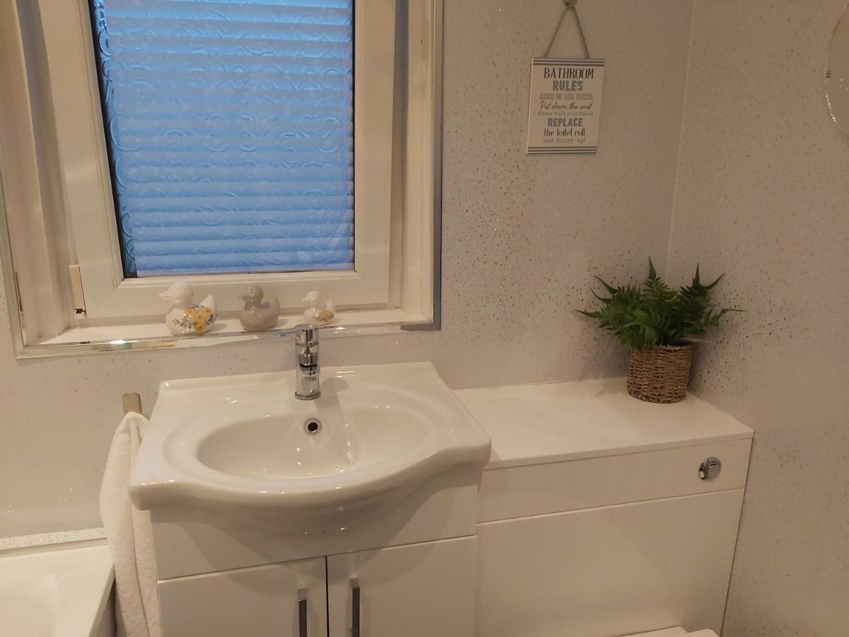 Haig Apartments Керкколди Экстерьер фото